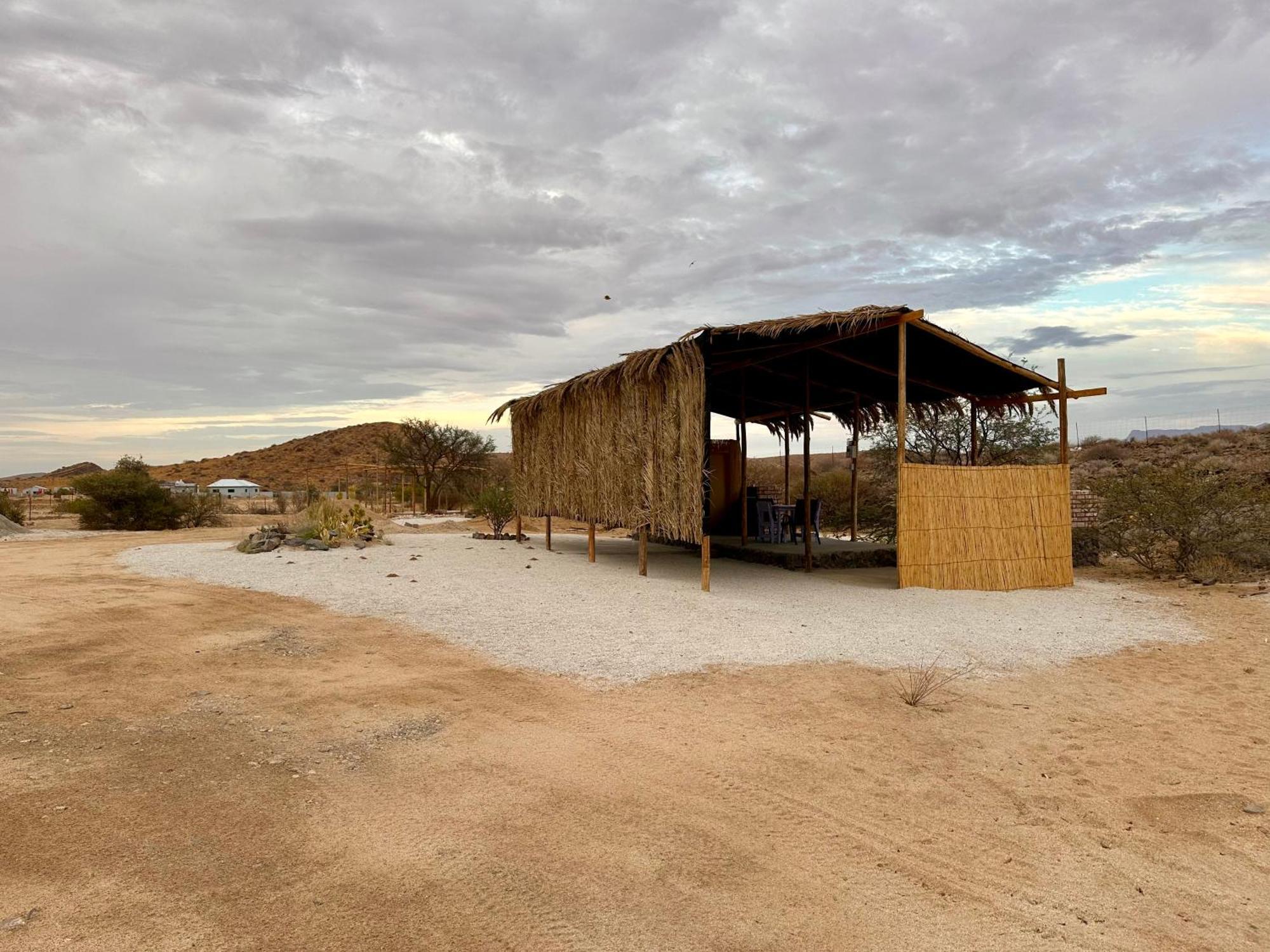 Uis Daureb Isib Campsite And B&B מראה חיצוני תמונה