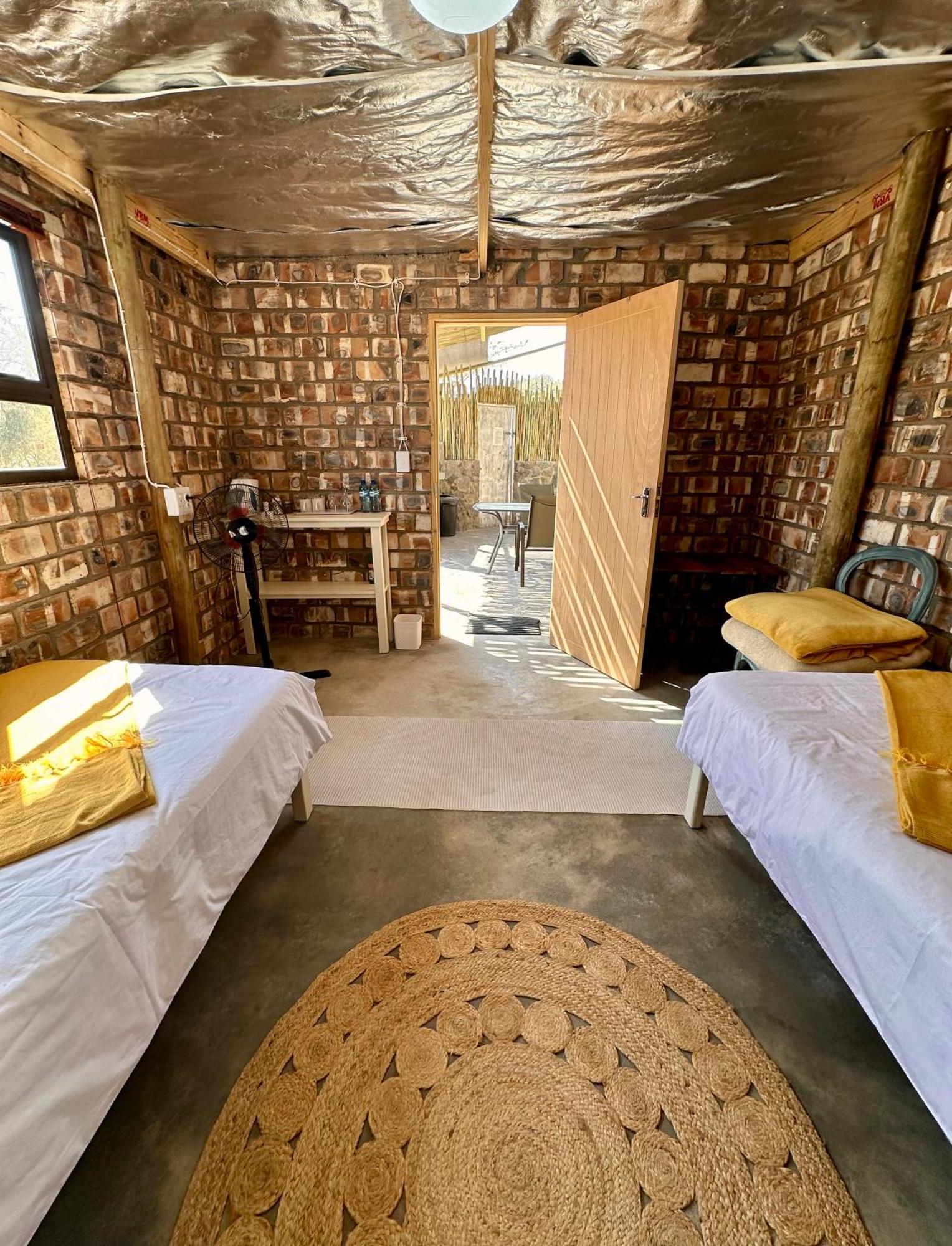 Uis Daureb Isib Campsite And B&B מראה חיצוני תמונה