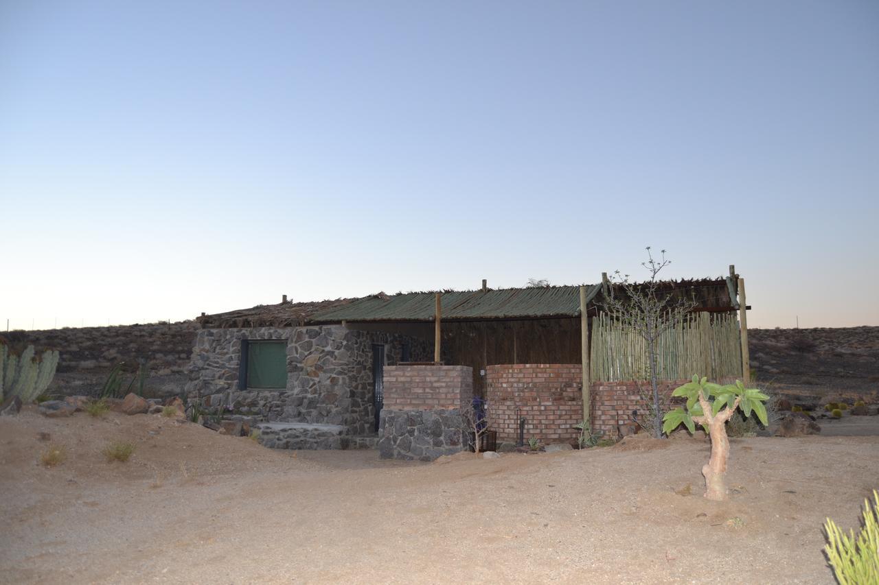 Uis Daureb Isib Campsite And B&B מראה חיצוני תמונה