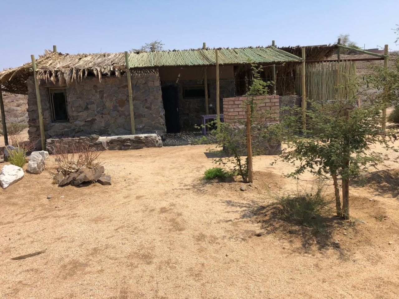 Uis Daureb Isib Campsite And B&B מראה חיצוני תמונה